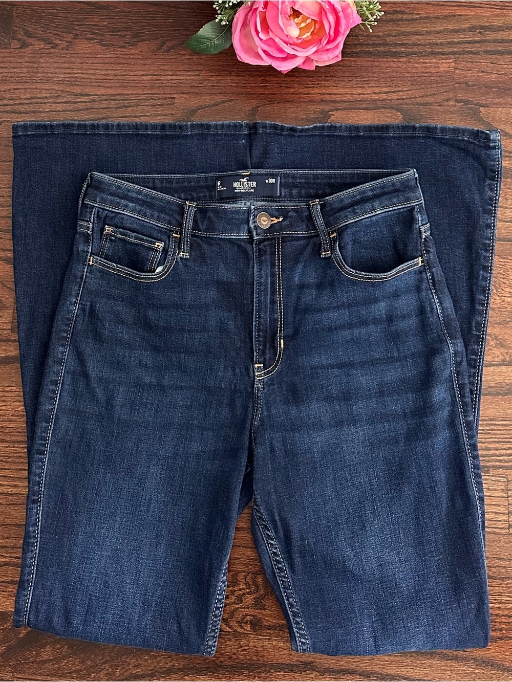 Hollister The High Rise Flare, size 10R